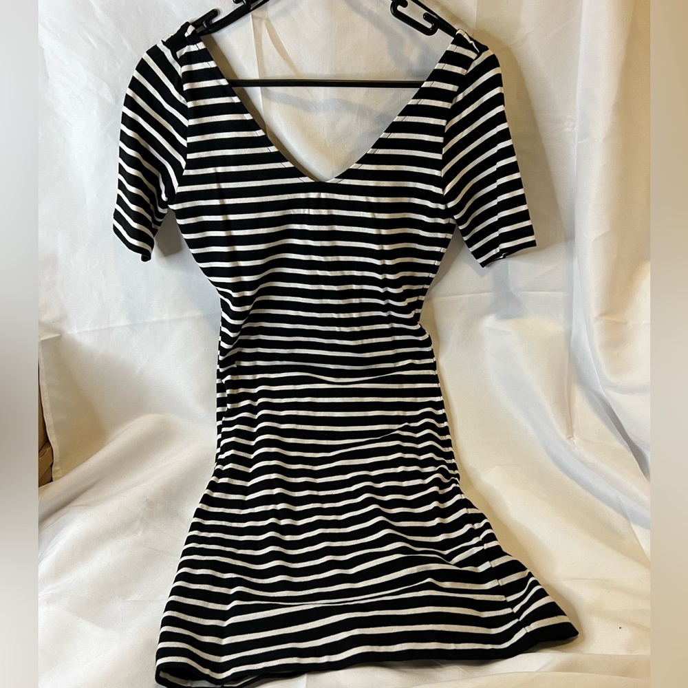 H&M: Divided | Small Black & White Stripe Dress